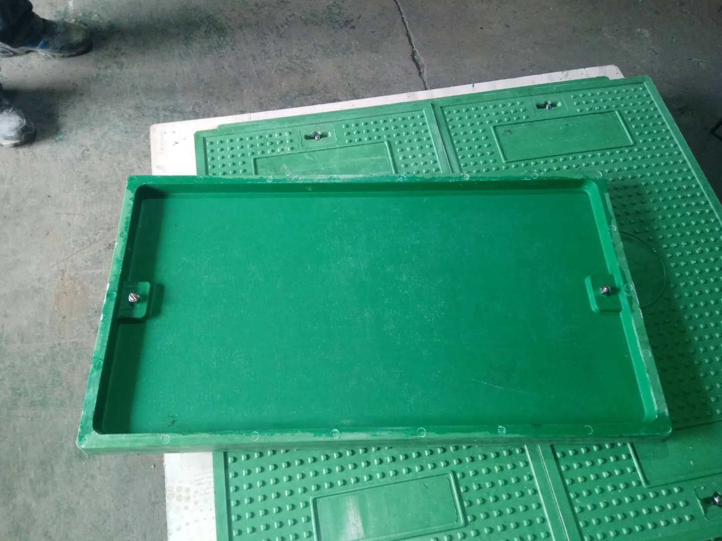 SMC cable cover